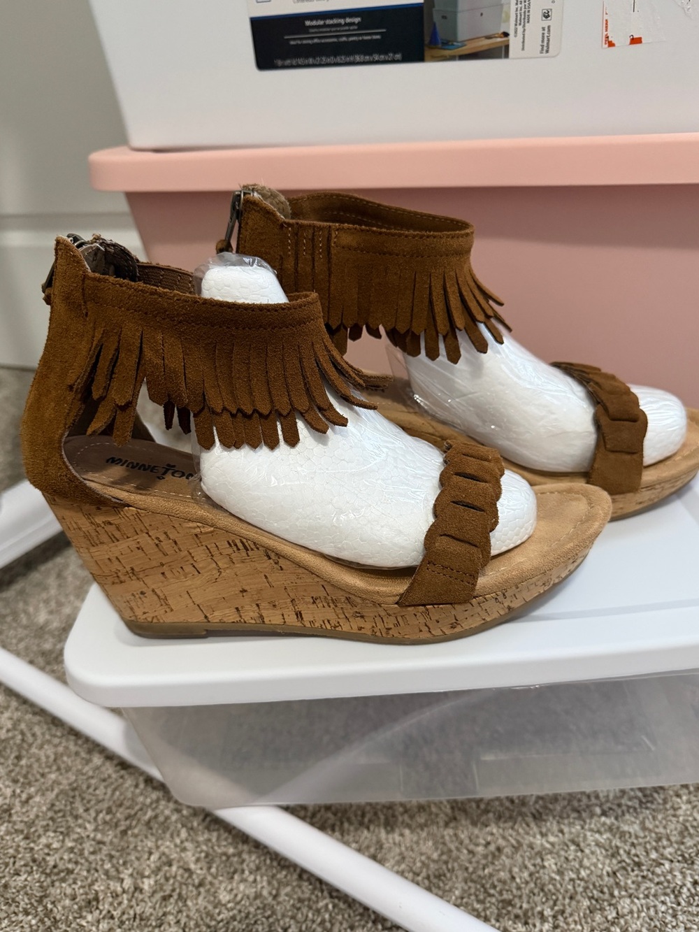 Minnetonka Tan Suede Fringe Cork Wedge Sandals